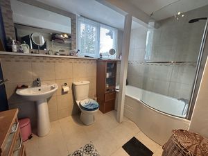 Photo 30- click for photo gallery